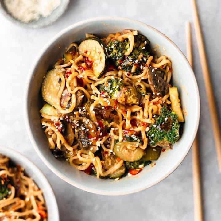 Vegan-Spicy-Sweet-Chilli-Noodles-720x720 Vegan-Spicy-Sweet-Chilli-Noodles-720x720